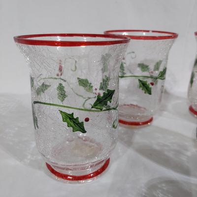 Holly Pattern Holiday Dishes and Cardinal Decor (B2-BBL)