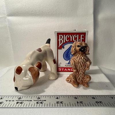 Lof 2 porcelain dogs