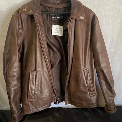 Men’s Medium Leather Jacket