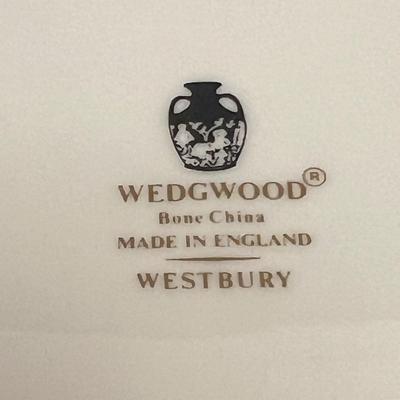 Wedgwood ‘Westbury’ Fine Bone China Set (DR-RG)