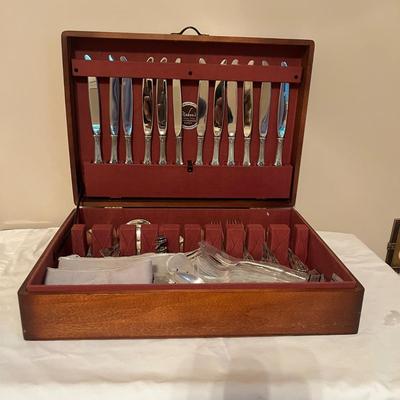 Wallace ‘Rose Point’ Sterling Flatware Set (B4-MG)