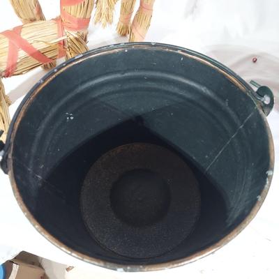 European Style Santas and more (B2-BBL)