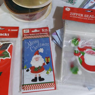 Christmas Holiday Gift Wrapping Supplies (B2-BBL)