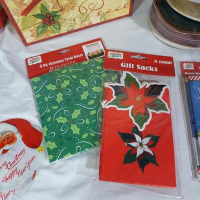 Christmas Holiday Gift Wrapping Supplies (B2-BBL)