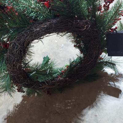 Winter/Holiday Wreaths and Storage Containers (B2-BBL)