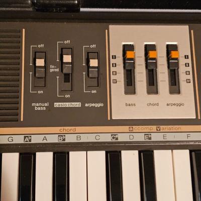 Pair of Casio Casiotone Electronic Musical Instruments (BDF-JS)