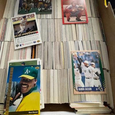 LARGE LOT OF TRADING CARDS, VARIETY OF SPORTS