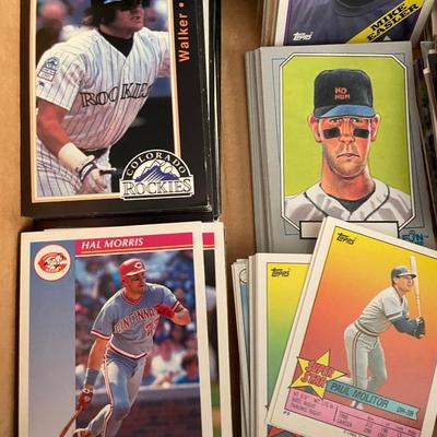 VARIETY OF SPORTS TRADING CARDS
