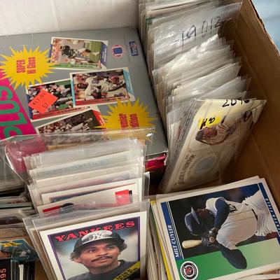VARIETY OF SPORTS TRADING CARDS