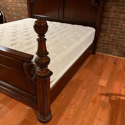 Four Poster King Sized Bed (BB-MG)