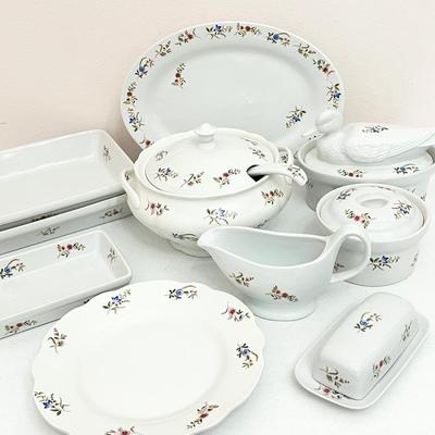 BIA ~ Cordon Bleu ~ Ten (10) Piece Serving Set