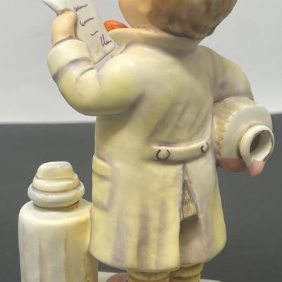 Goebel Hummel/ Little Pharmacist Figurine / 5.5" (Yr. 1955)