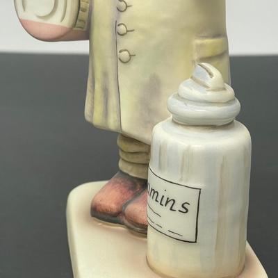 Goebel Hummel/ Little Pharmacist Figurine / 5.5" (Yr. 1955)