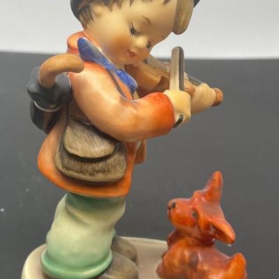 Vintage Goebel Hummel PUPPY LOVE Figurine