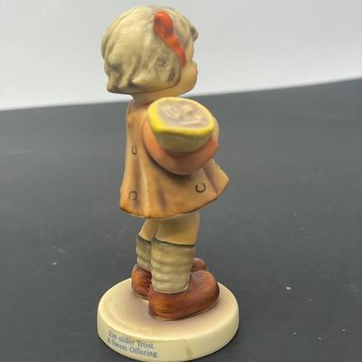 Hummel Figurine "A Sweet Offering" #549