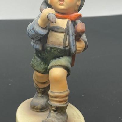 Hummel Figurine "The Run-A-Way" #327