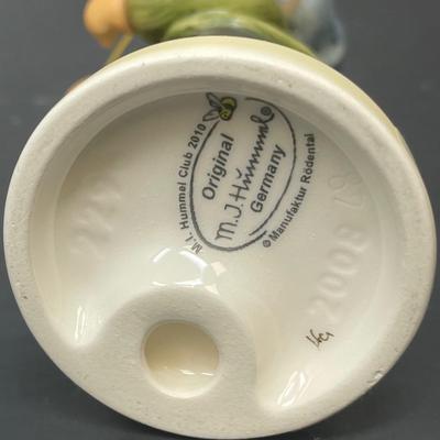 Goebel Hummel "LITTLE LUCK" Figurine Year 2008 HUMMEL CLUB