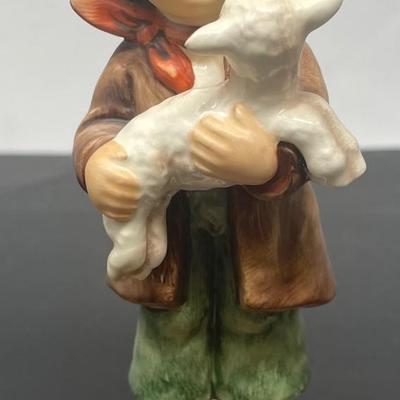 Vintage Hummel Figurine "The Lost Sheep" 68/0