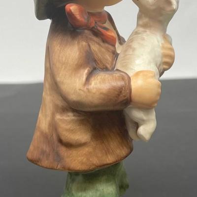 Vintage Hummel Figurine "The Lost Sheep" 68/0