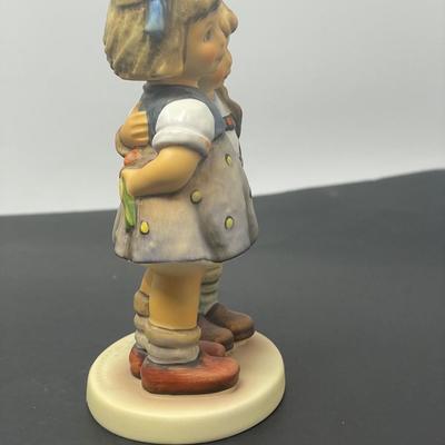 Goebel Hummel Figurine "The Little Pair" #449