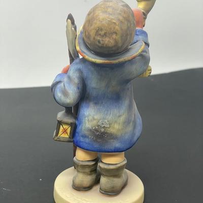 Hummel Figurine "Hear Ye, Hear Ye" #15