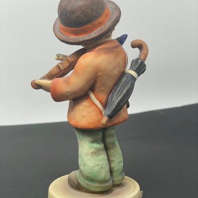 Vintage Hummel Figurine “Little Fiddler?? 2/0 #996