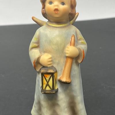 VINTAGE Goebel Hummel HOSANNA Figurine. Yr. 1987