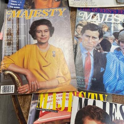 30 British Royal Family Magazines