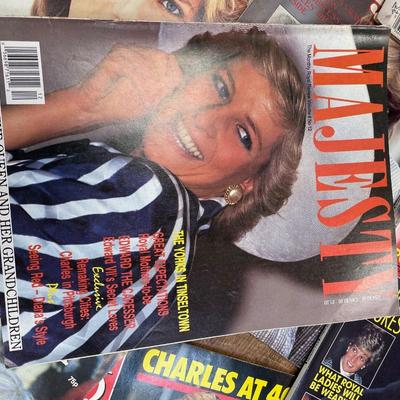 30 British Royal Family Magazines