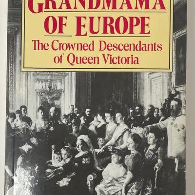 Grandma of Europe, Theo Aronsen