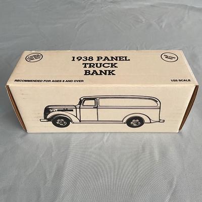 1938 ERTL DIE-CAST PANEL TRUCK BANK