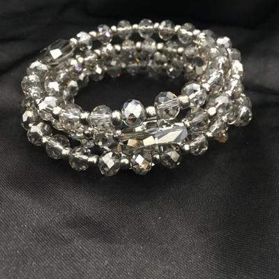 Silver tone wire beaded bracelet