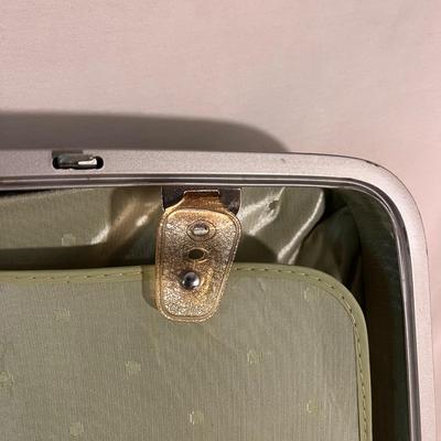 Vintage Royal Traveller and Samsonite Luggage (B1-DZ)