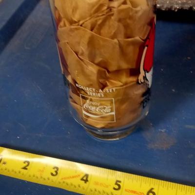 LOT 81 VINTAGE BRUTUS GLASS FROM POPEYE SERIES