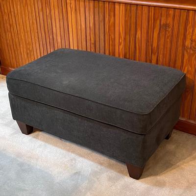Grey Upholstered Tufted Sofa With Storage Ottoman