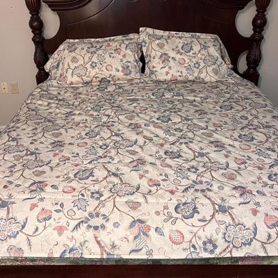 Three Sets of King Size Comforters & Decorative Pillows (B1-DZ)