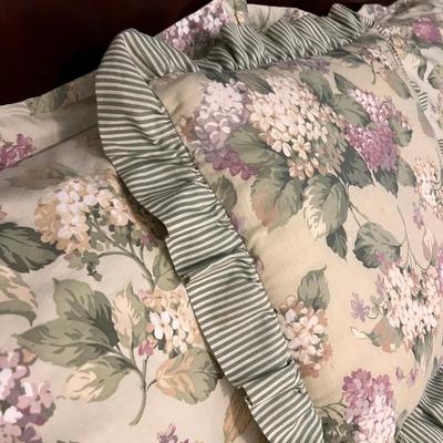 Three Sets of King Size Comforters & Decorative Pillows (B1-DZ)