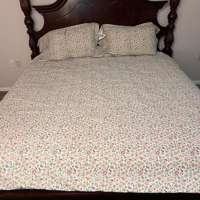 Three Sets of King Size Comforters & Decorative Pillows (B1-DZ)