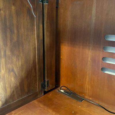 DREXEL ~ Vtg. Cherry Entertainment Armoire