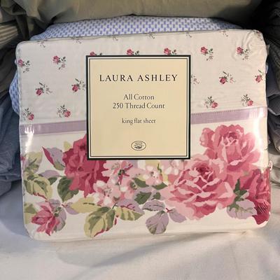 Michael Kors, Laura Ashley & More King Size Sheets (B1-DZ)