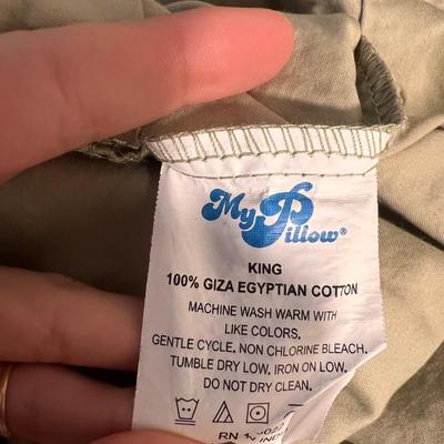 Michael Kors, Laura Ashley & More King Size Sheets (B1-DZ)