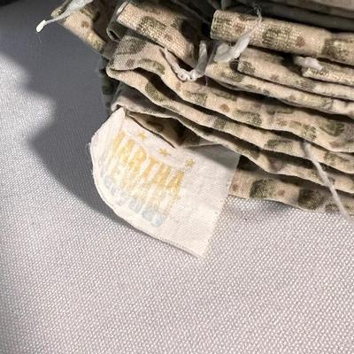 Michael Kors, Laura Ashley & More King Size Sheets (B1-DZ)