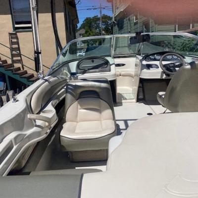 Father’s Day Special!!! 185 Sport 2004 Sea Ray Wakeboard Ski Boat with Tower Bimini Top