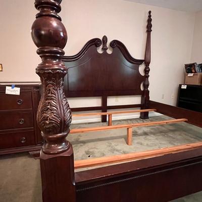 Mahogany King Size Bed (B1-DZ)