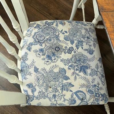 Solid Wood Dining Table w/ 4 Upholstered Chairs and Leaf