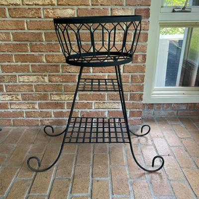 Iron plant stand