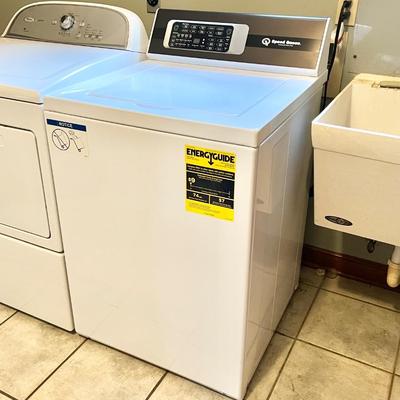 SPEED QUEEN ~ Commercial Heavy Duty ~ 2002 Washing Machine