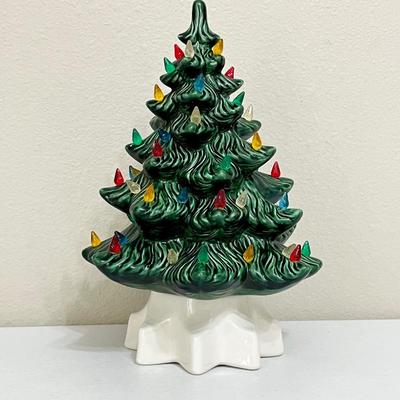 Vtg. 13” Ceramic Lighted Christmas Tree ~*Read Details