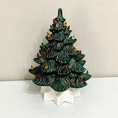 Vtg. 13” Ceramic Lighted Christmas Tree ~*Read Details