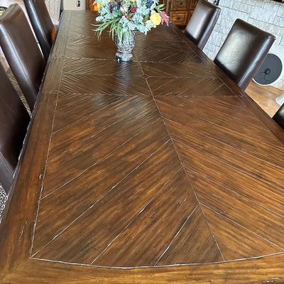 Century Dining room table and 6 Thomasville chairs from Mathis Bros. And a floral arrangement - Measurements in photos